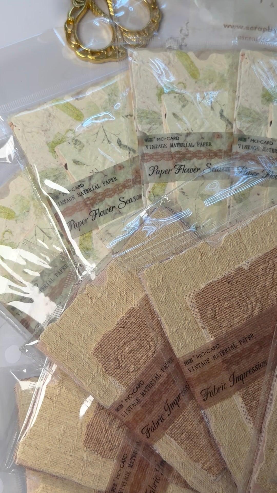 28 Pcs Vintage Textured Paper Pack