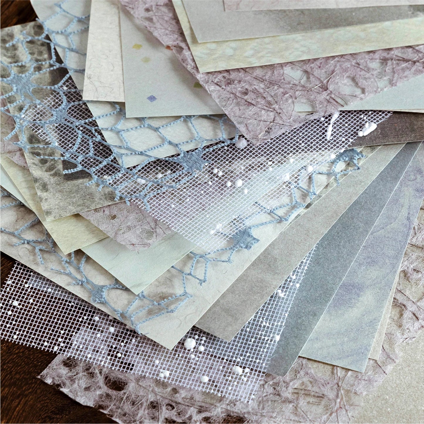 26 Pcs Mixed Material Lace Paper