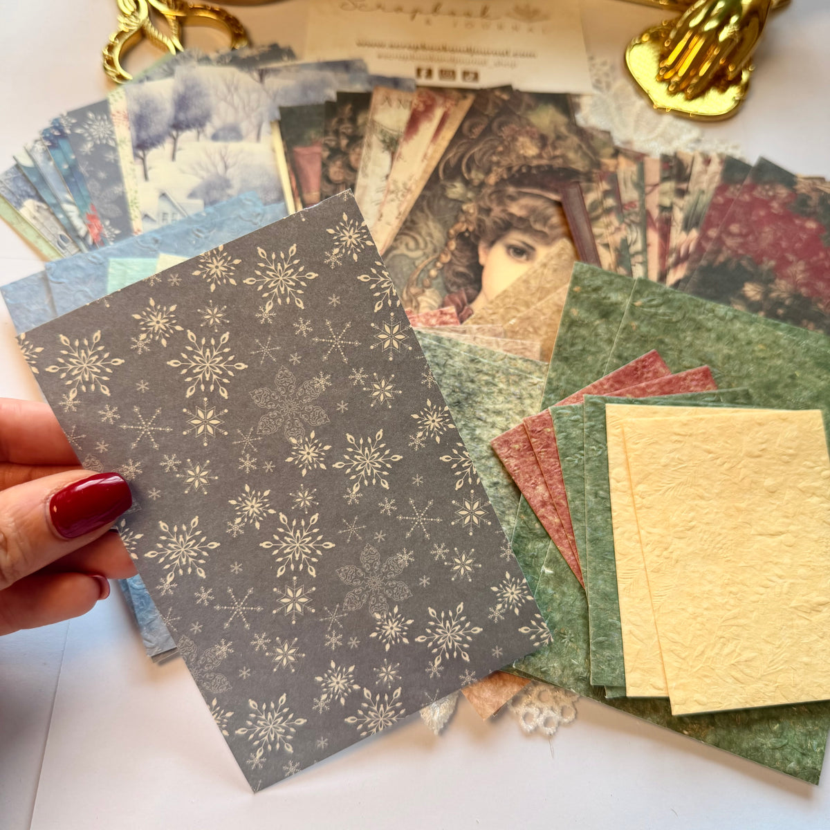 28 Pcs Embossed Festive Paper Pack