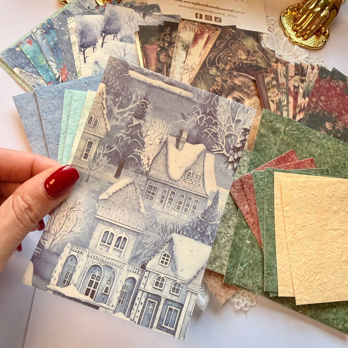 28 Pcs Embossed Festive Paper Pack